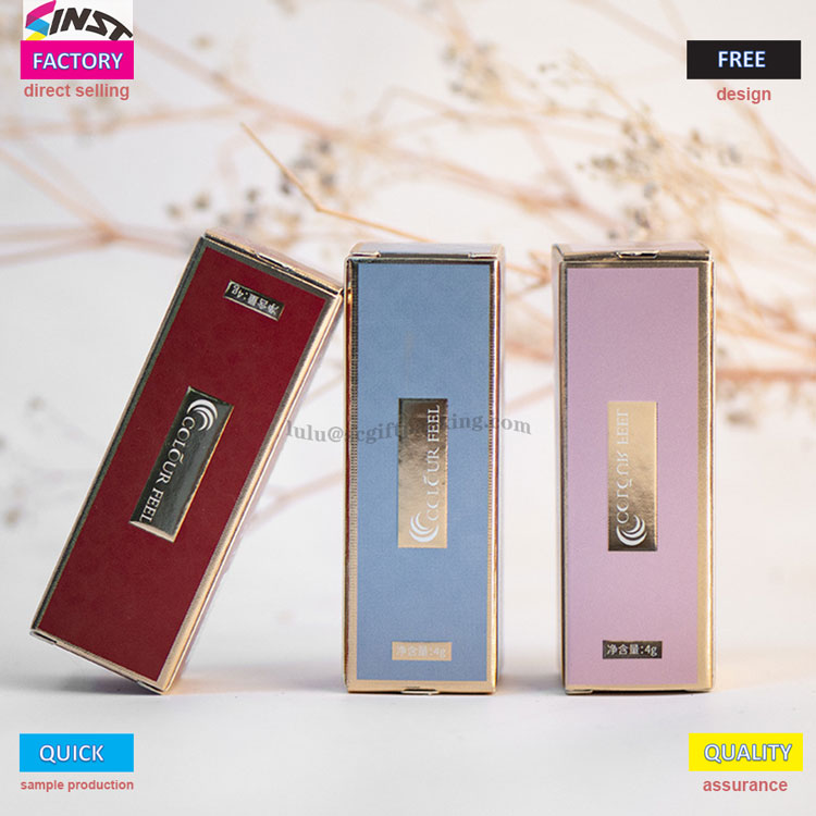Lipstick albus cardboard complicationem arca